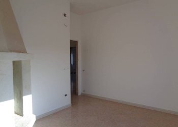 Stanza non arredata - Appartamento via Savona, Matino - foto 13