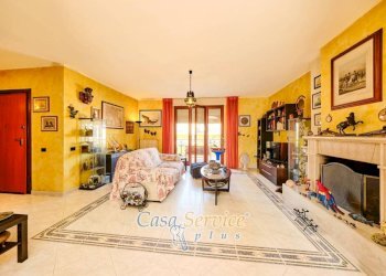 Sala - Apartment via Berta, Parabita - photo 1