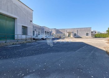Zona - Capannone via San Cesario, Cavallino - foto 5