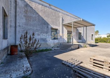 Zona - Capannone via San Cesario, Cavallino - foto 8