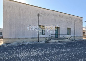 Zona - Capannone via San Cesario, Cavallino - foto 11