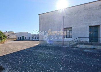 Zona - Capannone via San Cesario, Cavallino - foto 13