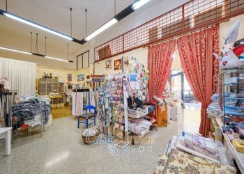 Interno non residenziale - Shop via Duca d'Aosta, Supersano - photo 12
