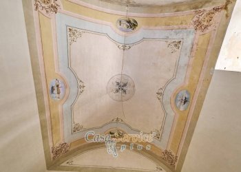 Interno palazzo - Appartamento piazza Martiri Ungheresi, Casarano - foto 2