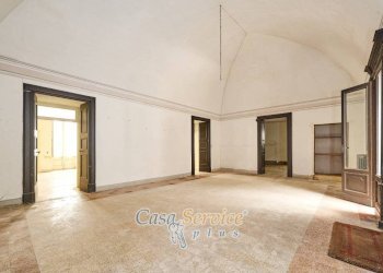 Interno palazzo - Appartamento piazza Martiri Ungheresi, Casarano - foto 17