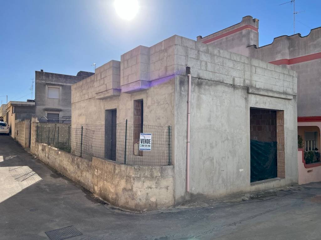 Zona - Casa indipendente via Cesare Giusti, Tuglie - foto 2