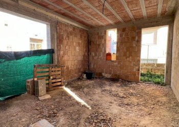 Stanza non arredata - Casa indipendente via Cesare Giusti, Tuglie - foto 12