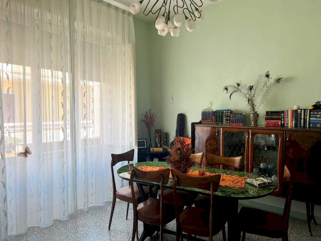 Stanza arredata - Three-room apartment via Taranto, Parabita - photo 3