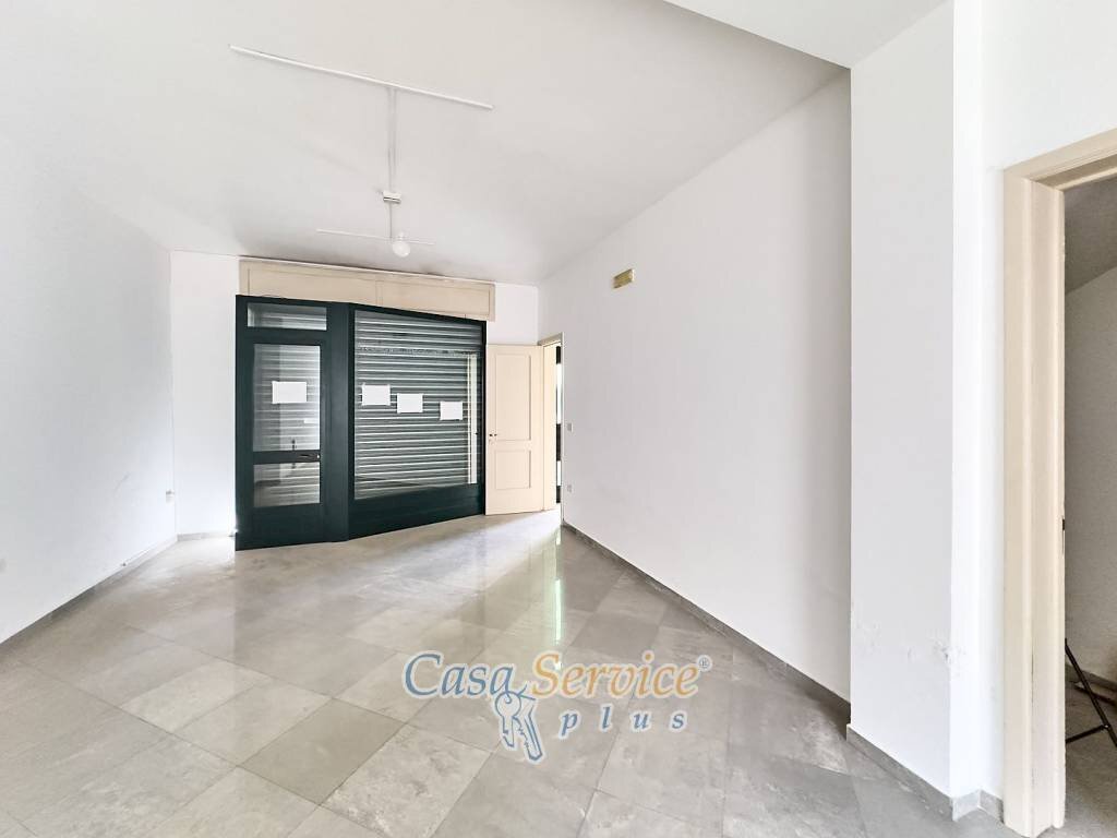 Stanza non arredata - Office via Immacolata, Taviano - photo 3
