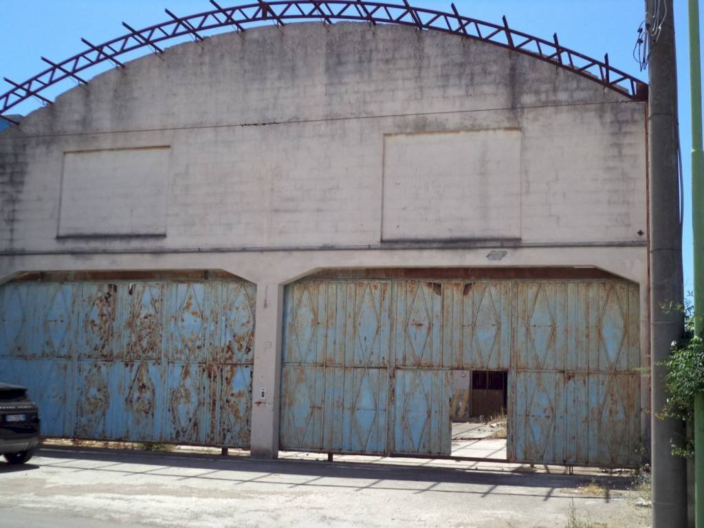 Box auto - Shed via Gallipoli, Racale - photo 2