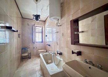 Foto 46 - Casa indipendente Pergola
 
46-48, Castellammare del Golfo - foto 46