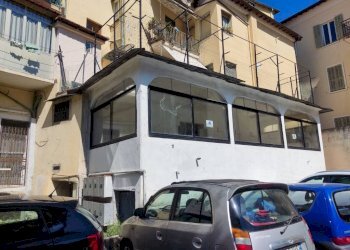 Facciata - Shop via Patrioti Martiri, Dolceacqua - photo 21