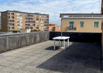 Terrazzo - Three-room apartment via Lainate, 48, Rho - photo 1