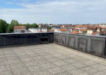 Terrazzo - Three-room apartment via Lainate, 48, Rho - photo 2