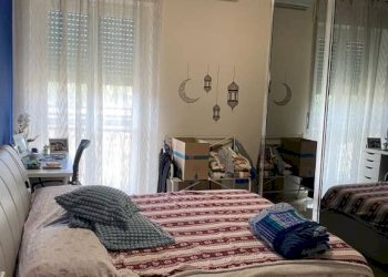 Camera da letto - Three-room apartment via Lainate, 48, Rho - photo 17