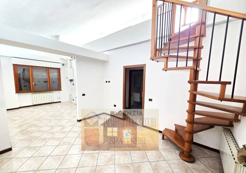 Soggiorno - Three-room apartment via Pistoiese, 161A, Signa - photo 1