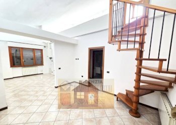 Soggiorno - Trilocale via Pistoiese, 161A, Signa - foto 1