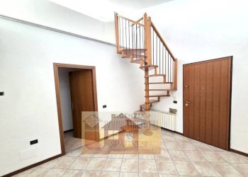 Soggiorno - Trilocale via Pistoiese, 161A, Signa - foto 4
