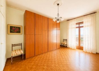 Camera da letto - Quadrilocale viale Eloisia Barbaroux, 27, Carmagnola - foto 14