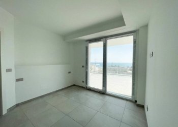 Camera da letto - Trilocale via A Solva, 94, Alassio - foto 19