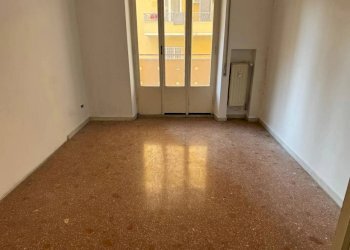Camera da letto - Three-room apartment via Ermenegildo Pistelli, 4, Roma - photo 4