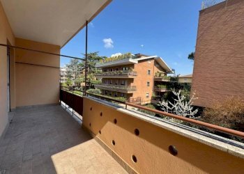 Terrazzo - Three-room apartment via Ermenegildo Pistelli, 4, Roma - photo 18