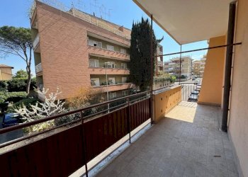 Terrazzo - Three-room apartment via Ermenegildo Pistelli, 4, Roma - photo 19