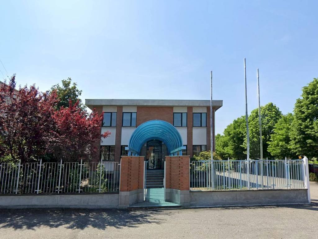 Facciata - Shed via Enrico de Nicola, 26, Settimo Torinese - photo 3