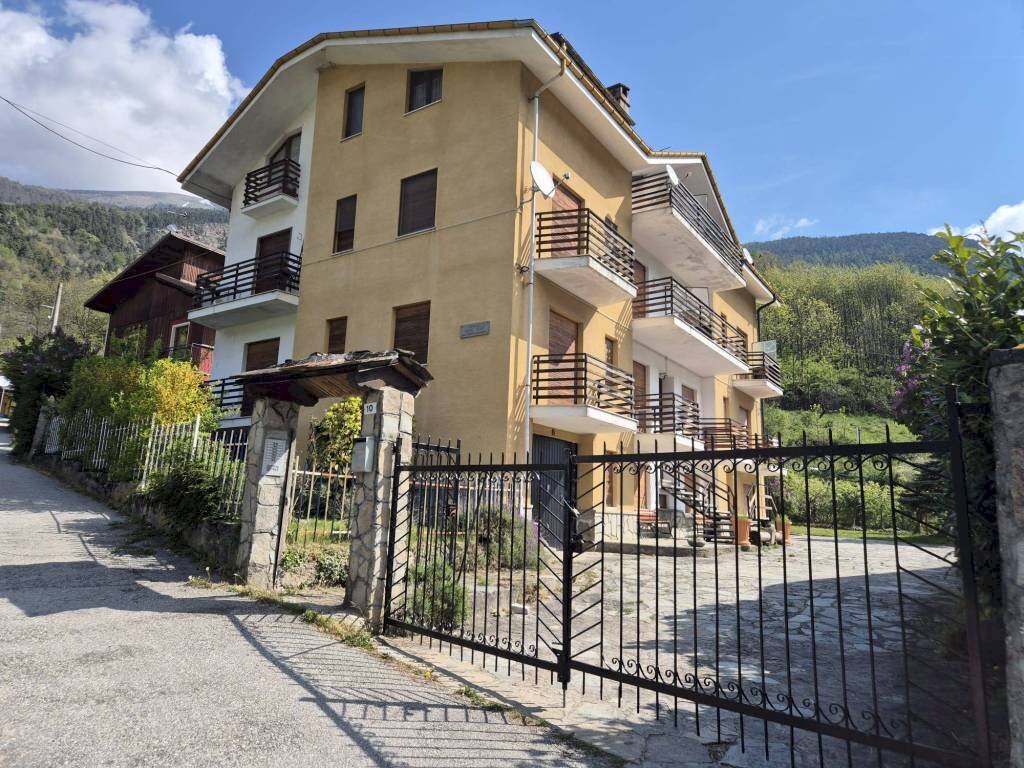 Facciata - Bilocale via Villecloze, Fenestrelle - foto 3
