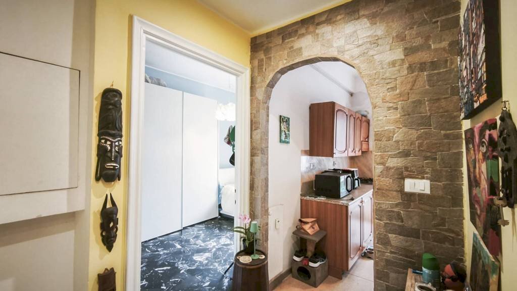 Ingresso - Two-room apartment via Stefanina Moro, Genova (neighborhood Marassi) - photo 3
