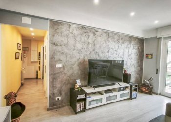 Salone - Two-room apartment via Stefanina Moro, Genova (neighborhood Marassi) - photo 13