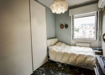 Camera da letto - Two-room apartment via Stefanina Moro, Genova (neighborhood Marassi) - photo 22