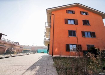 Facciata - Trilocale via Massimo d'Azeglio, 7, Rondissone - foto 18