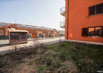 Giardino - Trilocale via Massimo d'Azeglio, 7, Rondissone - foto 19