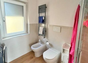 Bagno - Two-room apartment via Mar della Cina, Roma (neighborhood Torrino) - photo 14