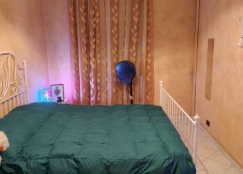 Camera da letto - Three-room apartment via Mombarcaro, 15B, Torino (neighborhood Santa Rita) - photo 2