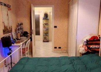 Camera da letto - Three-room apartment via Mombarcaro, 15B, Torino (neighborhood Santa Rita) - photo 5