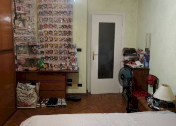 Camera da letto - Three-room apartment via Mombarcaro, 15B, Torino (neighborhood Santa Rita) - photo 13