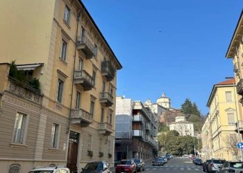 Facciata - Appartamento via SFORZESCA, 3, Torino (zona Crimea) - foto 3
