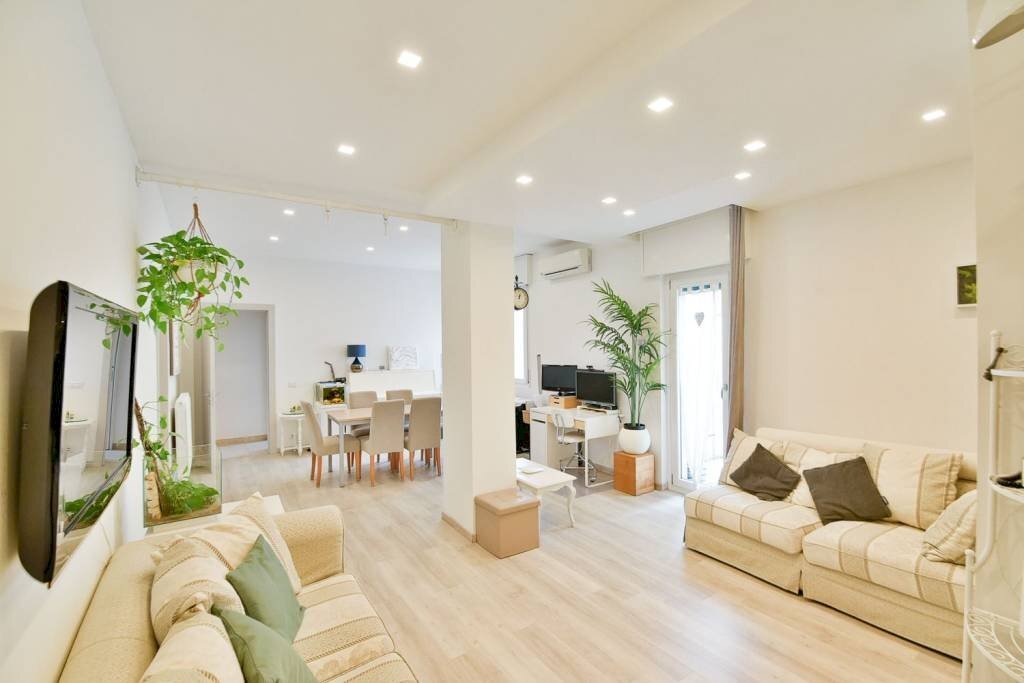 Salone - Three-room apartment via Fratelli Rosselli, 2, Casnate con Bernate - photo 1