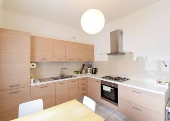Cucina - Three-room apartment via Fratelli Rosselli, 2, Casnate con Bernate - photo 5