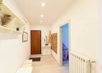 Ingresso - Three-room apartment via Fratelli Rosselli, 2, Casnate con Bernate - photo 8