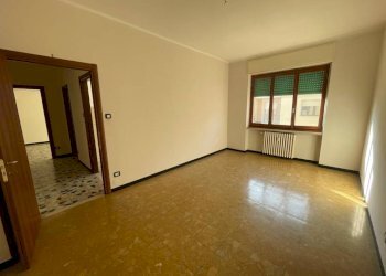 Camera da letto - Three-room apartment Alessandria - photo 10