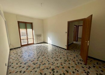 Camera da letto - Three-room apartment Alessandria - photo 12