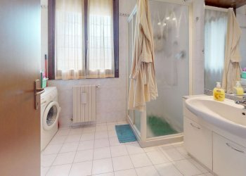 md2114-bathroom - Appartamento via Argentesi, Medicina - foto 20