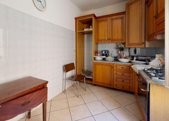 im2093-kitchen 1 - Portion of a house via Di Sesto, Imola - photo 19