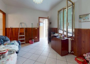 im2093-bedroom 4 - Portion of a house via Di Sesto, Imola - photo 28