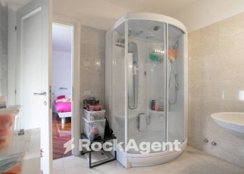 Bagno - Four-room apartment via Madonna della Neve, 5, Bergamo - photo 15