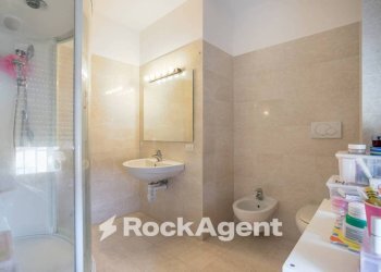 Bagno - Four-room apartment via Madonna della Neve, 5, Bergamo - photo 16