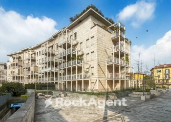 Facciata - Four-room apartment via Madonna della Neve, 5, Bergamo - photo 24